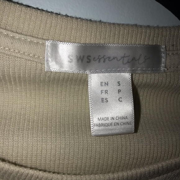 πΌ3/$30πΌ SWS Tan Ribbed Tee - Picture 2 of 3